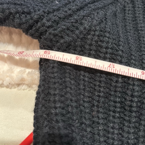 Vintage Shenanigans Black Deep Vee Sweater Size Medium NWT - Picture 5 of 5